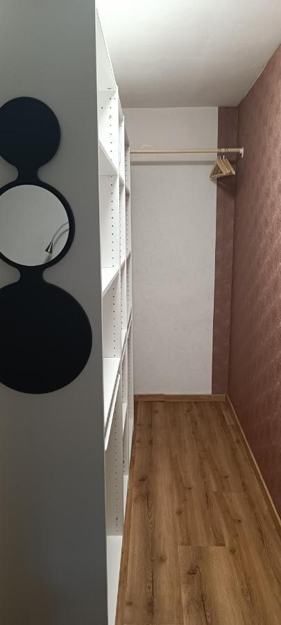 Haus Mari Apartment Niederwiesa ภายนอก รูปภาพ