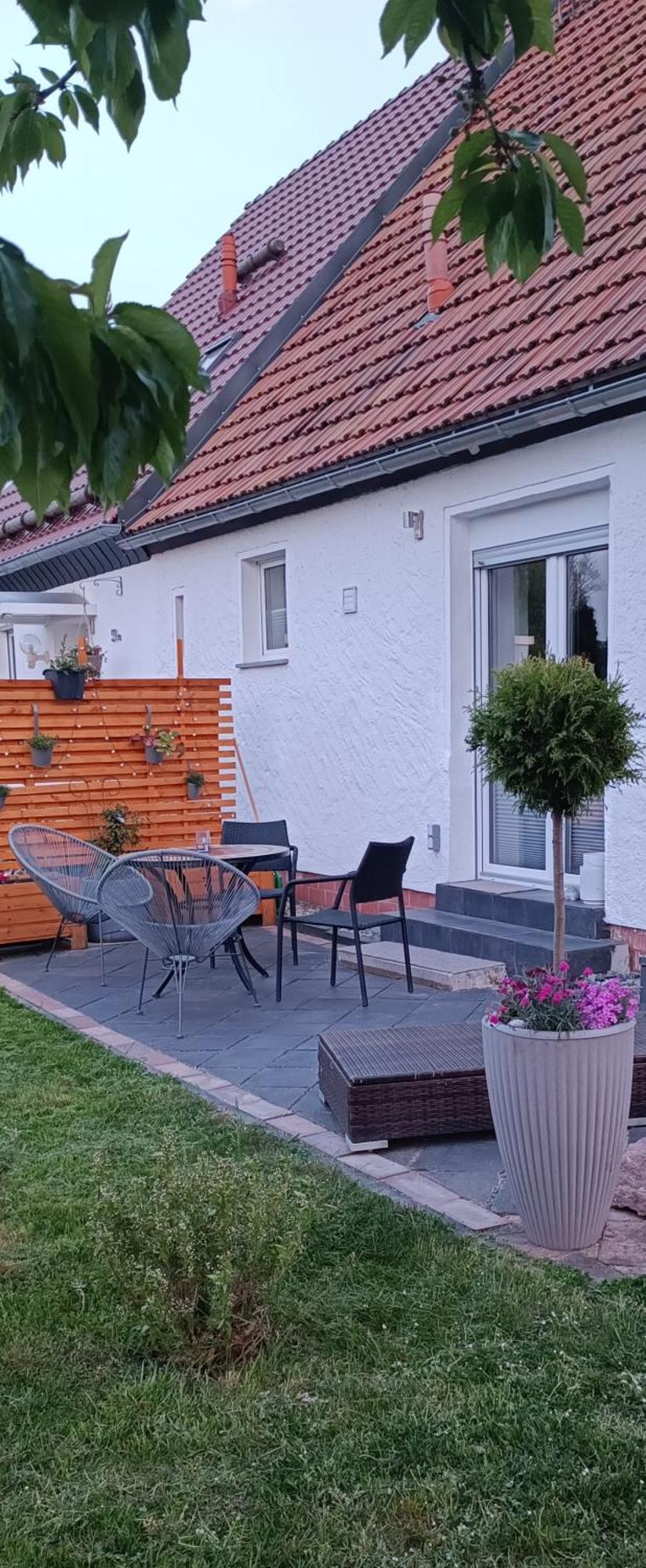 Haus Mari Apartment Niederwiesa ภายนอก รูปภาพ